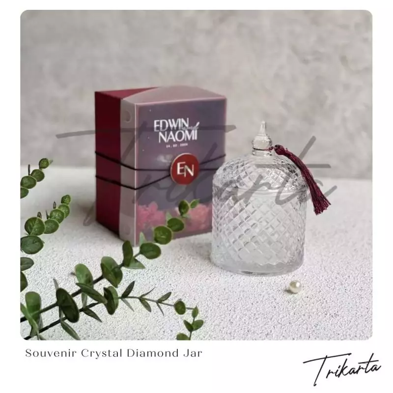 Souvenir Crystal Diamond Jar