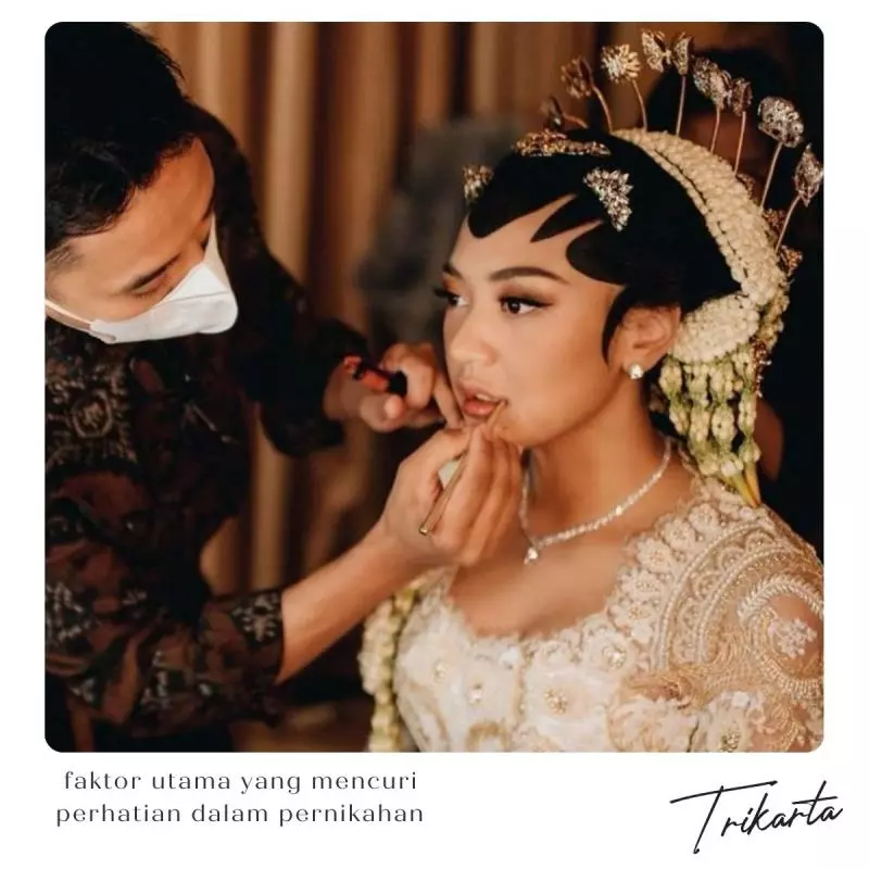 Makeup Artist (MUA)