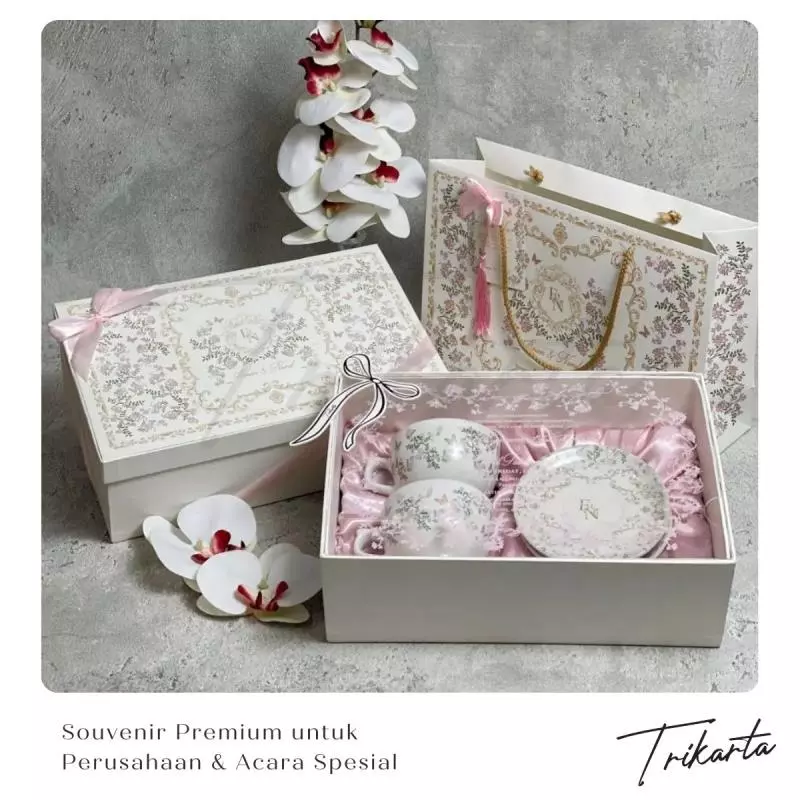 Souvenir Premium untuk Perusahaan & Acara Spesial