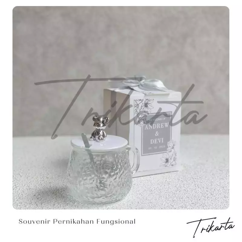 Souvenir Pernikahan Fungsional