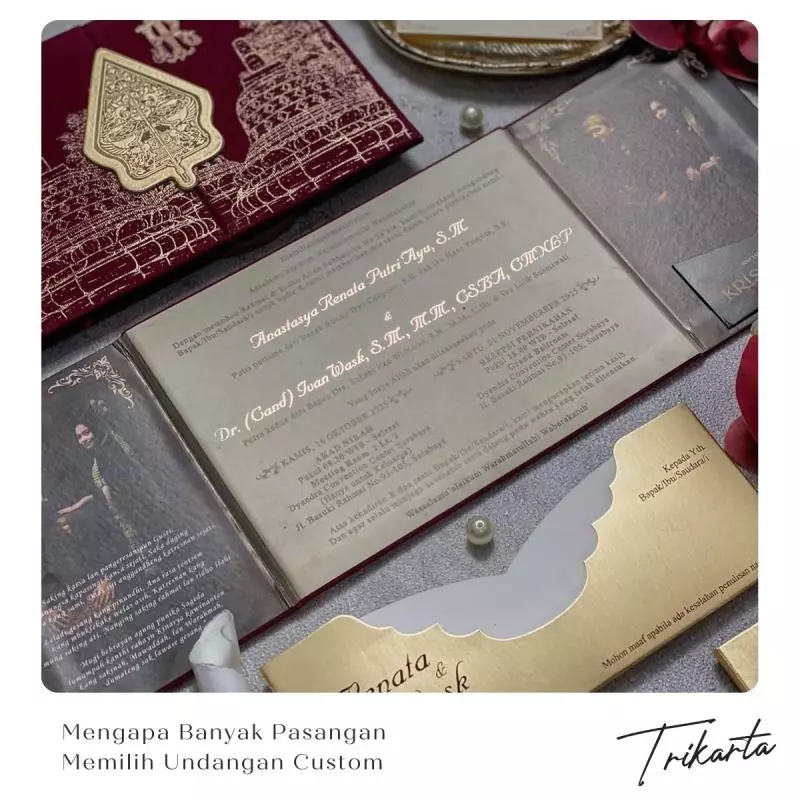 Mengapa Banyak Pasangan Memilih Undangan Custom untuk Pernikahan Mereka