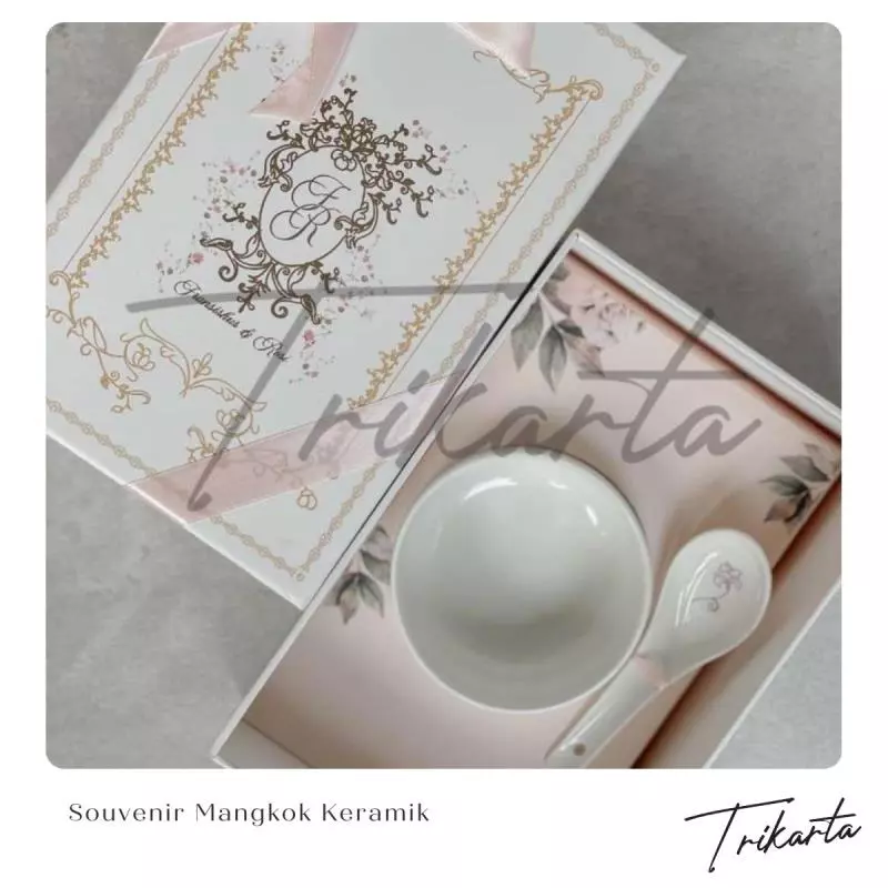 Mengapa Memilih Souvenir Mangkok Keramik?