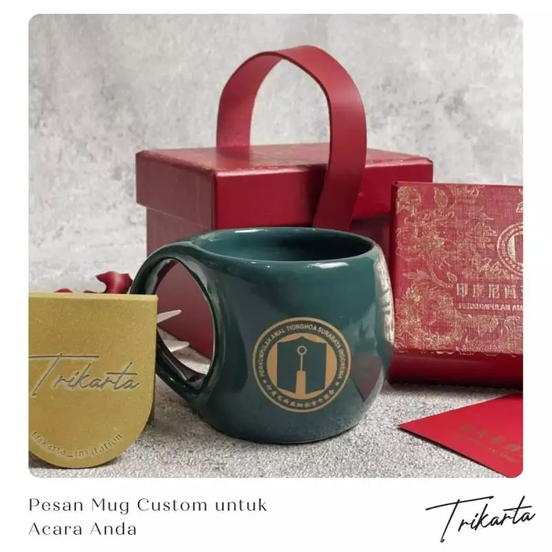 Pesan Mug Custom untuk Acara Anda Sekarang