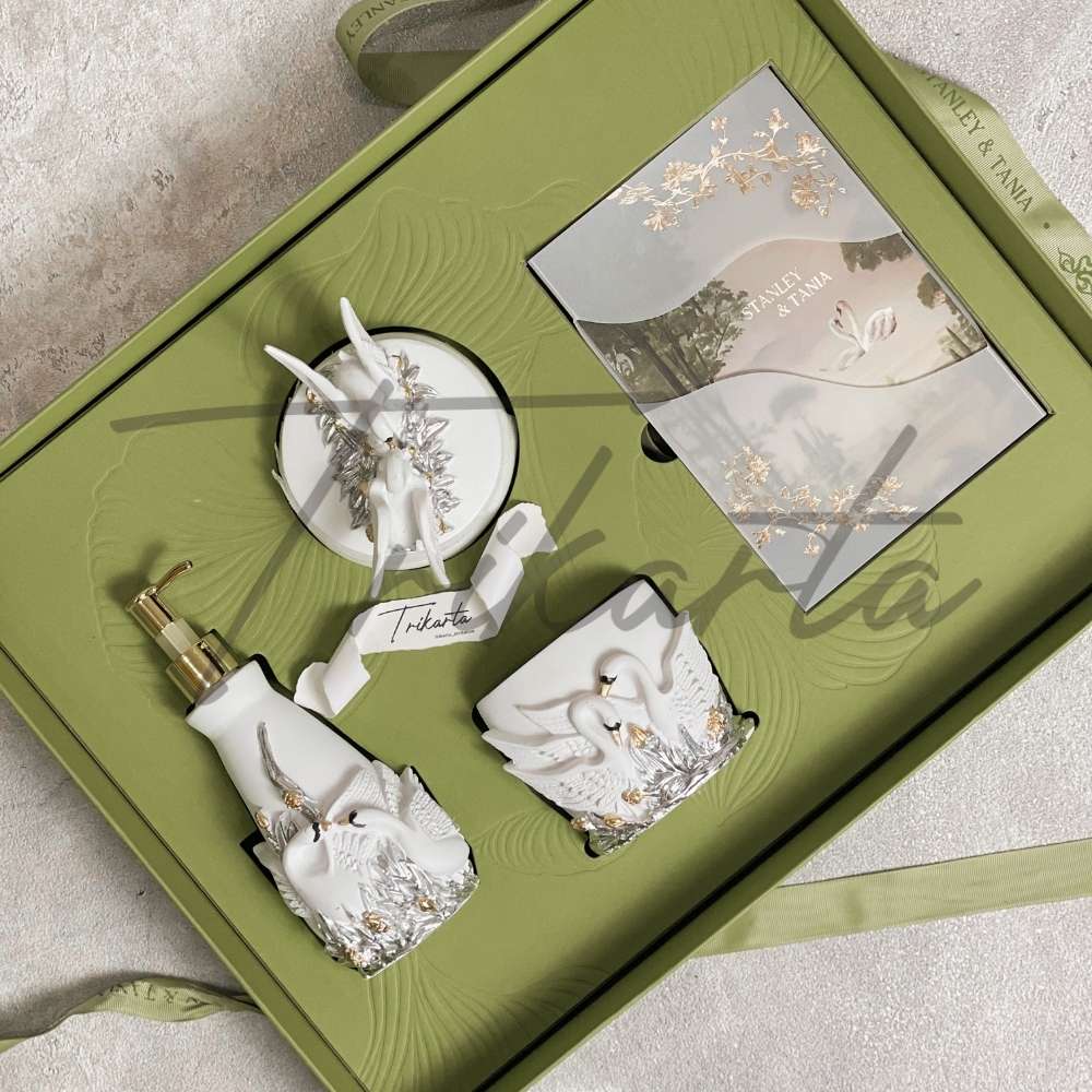 swan set custom design invitation 29105159996