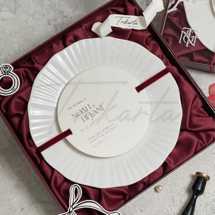 dinner plate orchid 20043936127