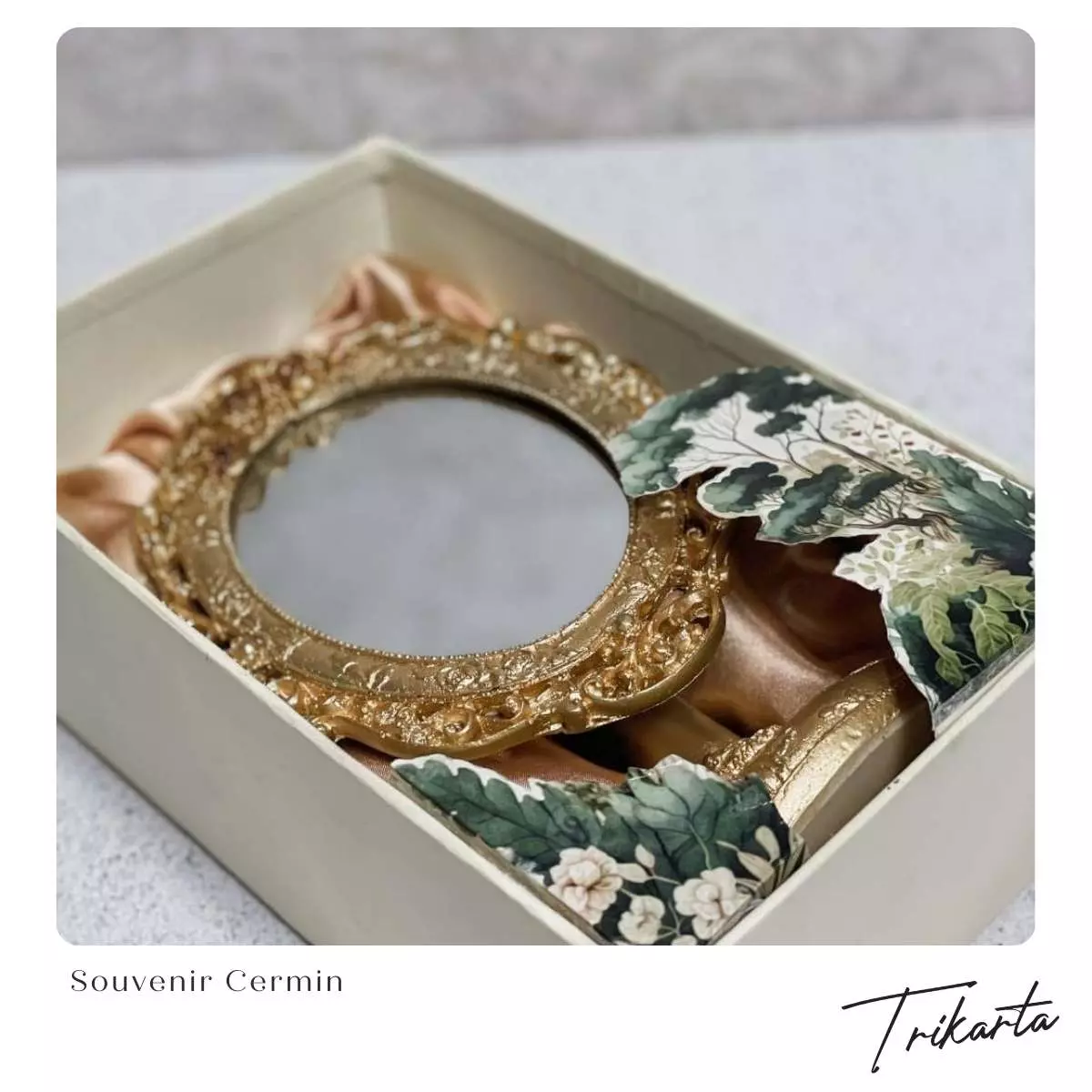 Souvenir Cermin