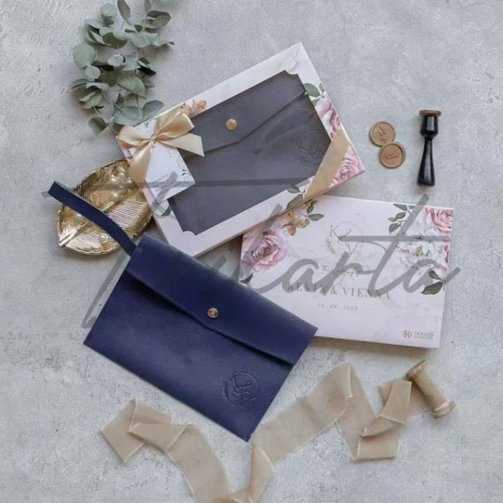 Pouch Dompet Leather Prada