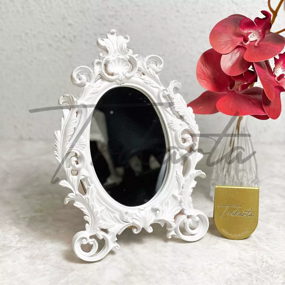 Frame Cermin Putih Oval