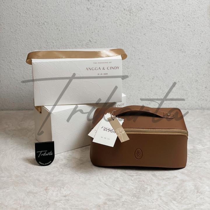 Pouch AC