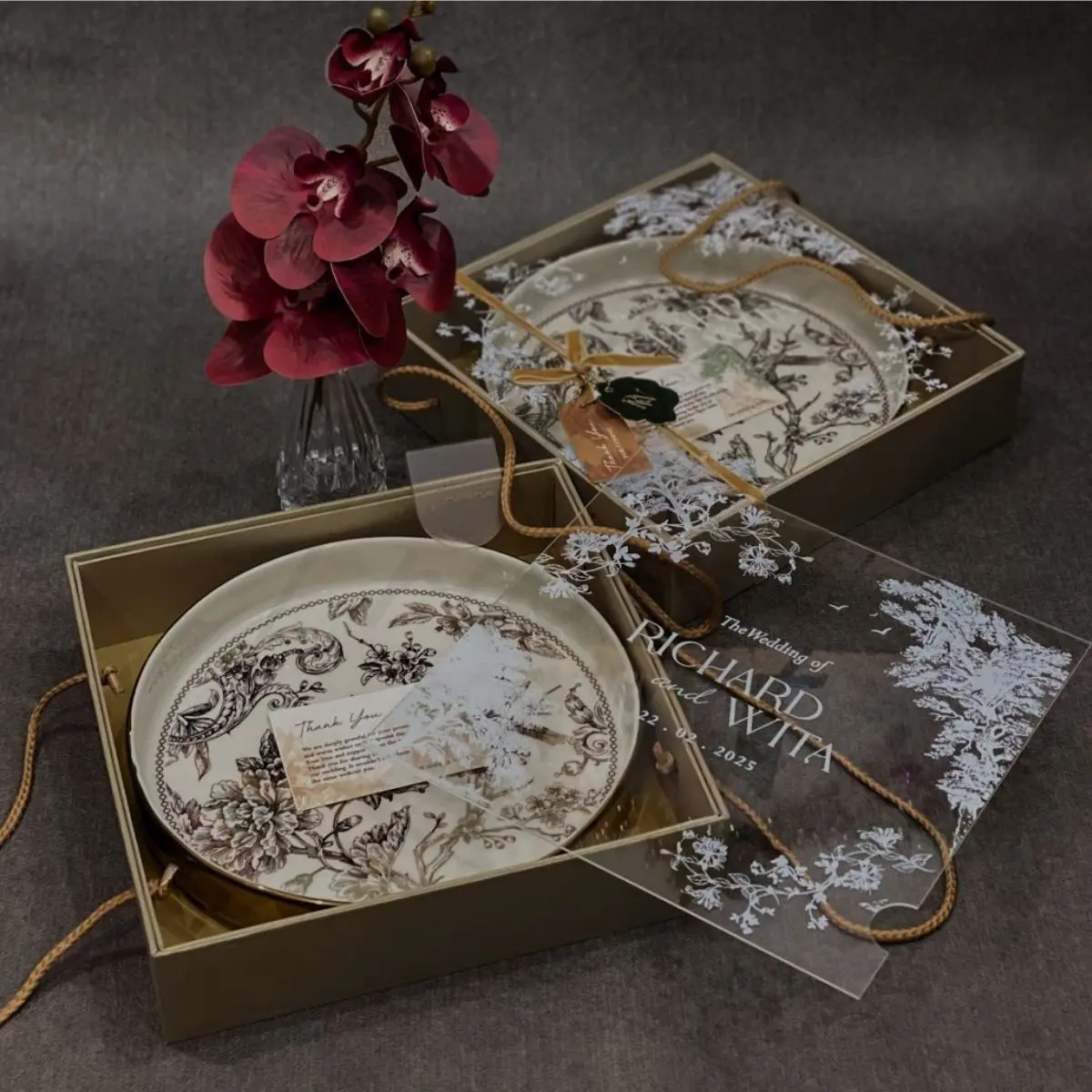 Piring Adelaide Gold  Tutup Acrylic