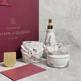 Handsoap & toothbrush Toples Swan Set