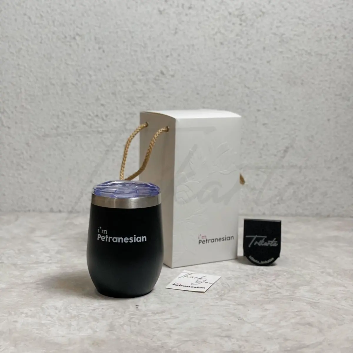 Tumbler Petranesian